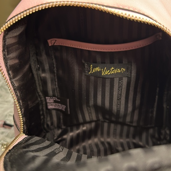Pink Victoria secret patch backpack - Picture 2 of 9